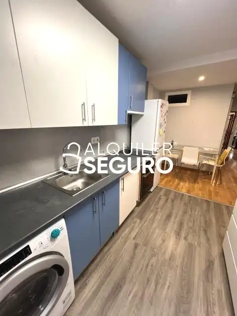 Kitchen of Flat for rent in Pinto  with Air Conditioner, Heating and Terrace