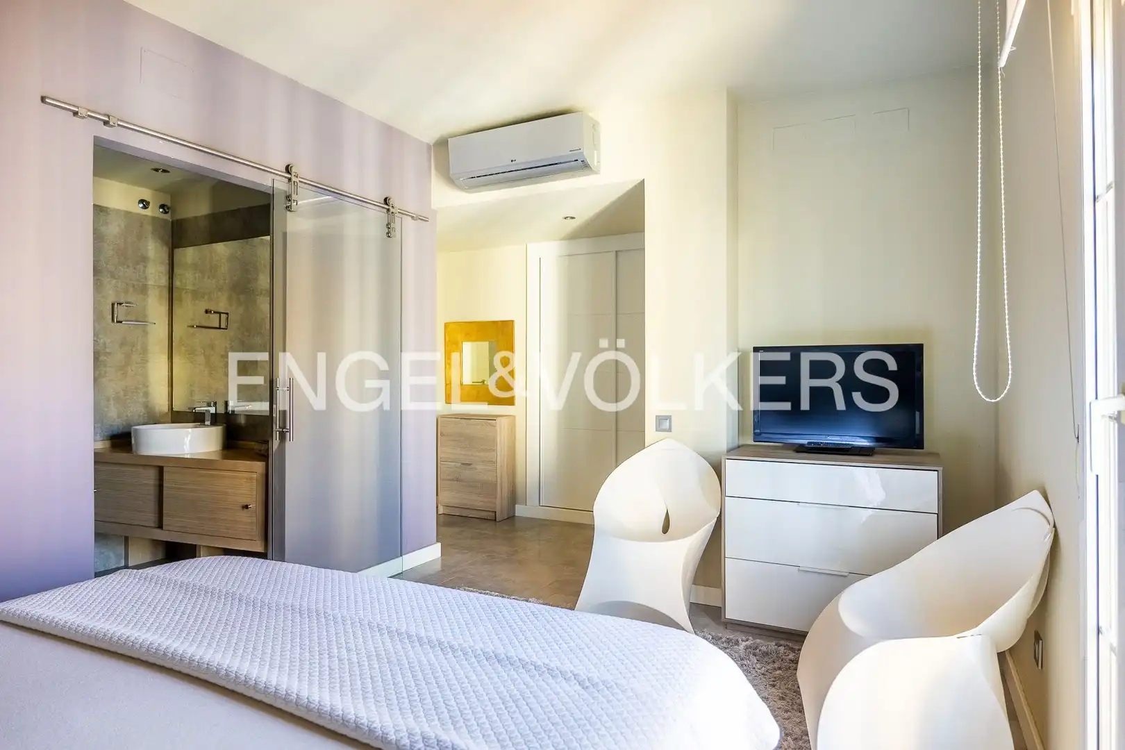 Habitación de Ático en venta en Ayamonte con Aire acondicionado, Calefacción y Jardín privado