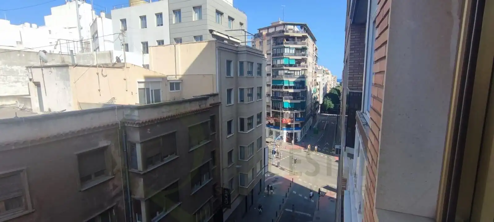 Vista exterior de Piso de alquiler en Alicante / Alacant con Calefacción, Terraza y Amueblado