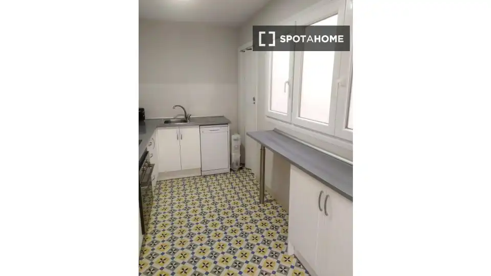 Küche von Wohnung zur untervermieten in Cádiz mit Klimaanlage, Heizung und Terrasse