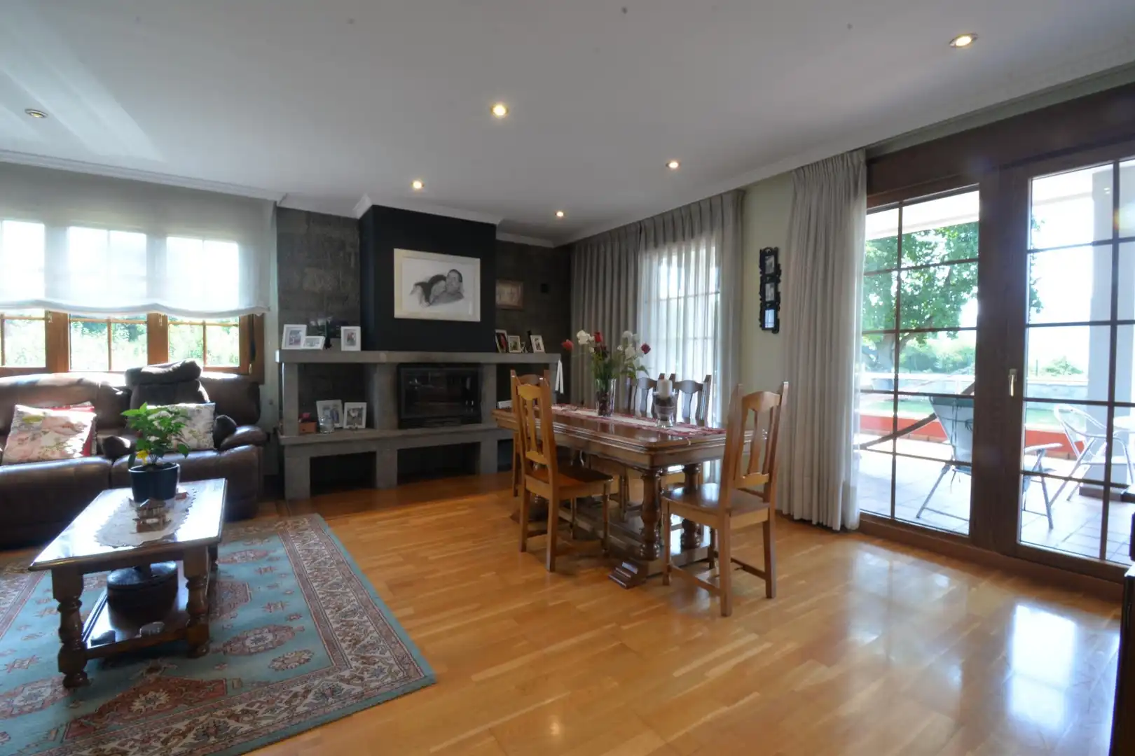 Comedor de Casa o chalet en venta en Oviedo  con Calefacción, Jardín privado y Terraza
