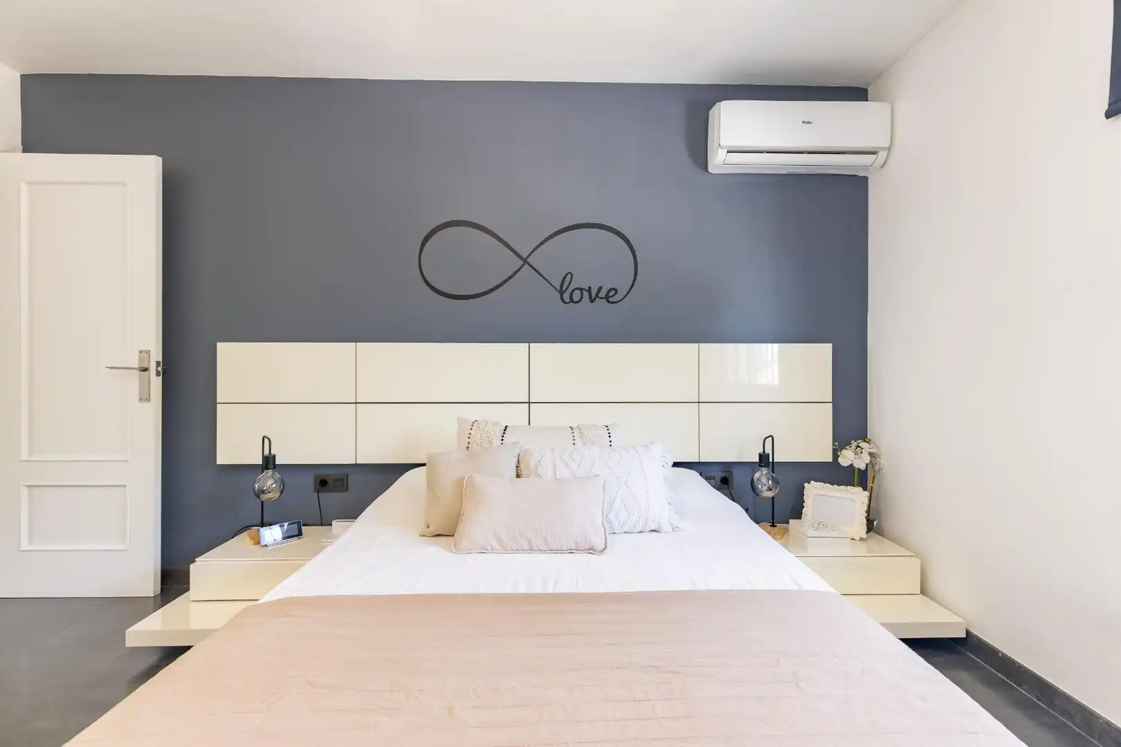 Habitación de Casa adosada en venta en Benimuslem con Aire acondicionado, Calefacción y Parquet