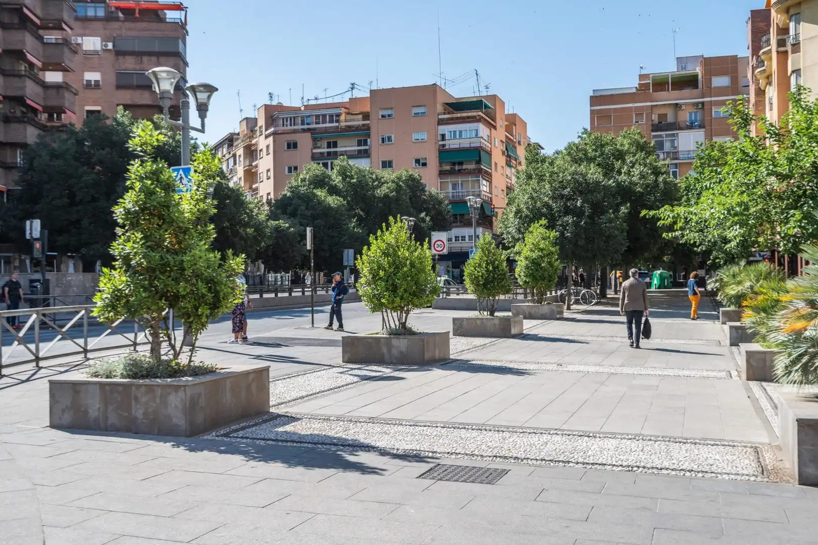 Vista exterior de Piso en venta en Granada con Aire acondicionado, Calefacción y Amueblado