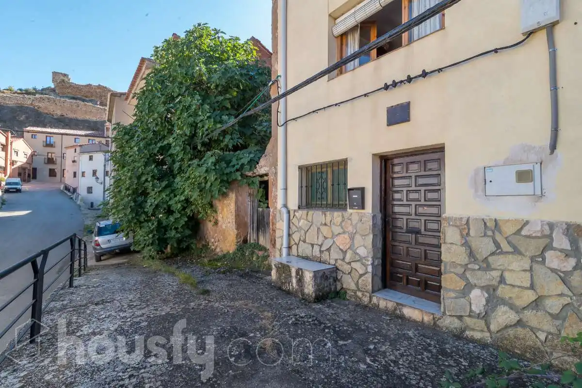 Houses for sale in Calle Virgen de Gracia, 31, Castielfabib
