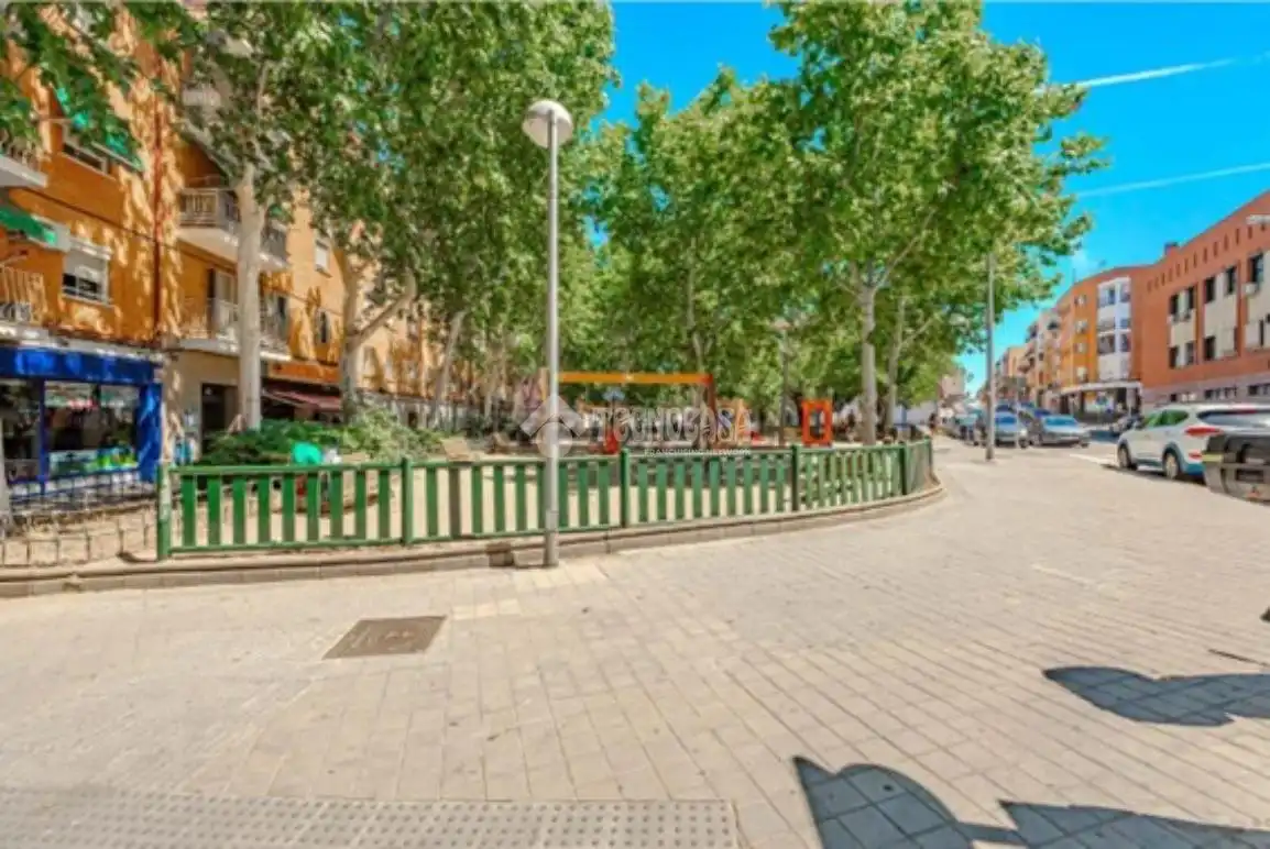 Vista exterior de Piso en venta en Madrid