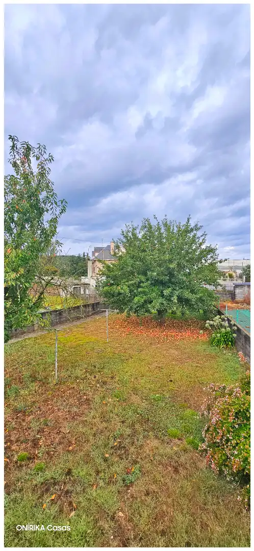 Houses for sale in Sarria  with Heating, Private garden and Parquet flooring