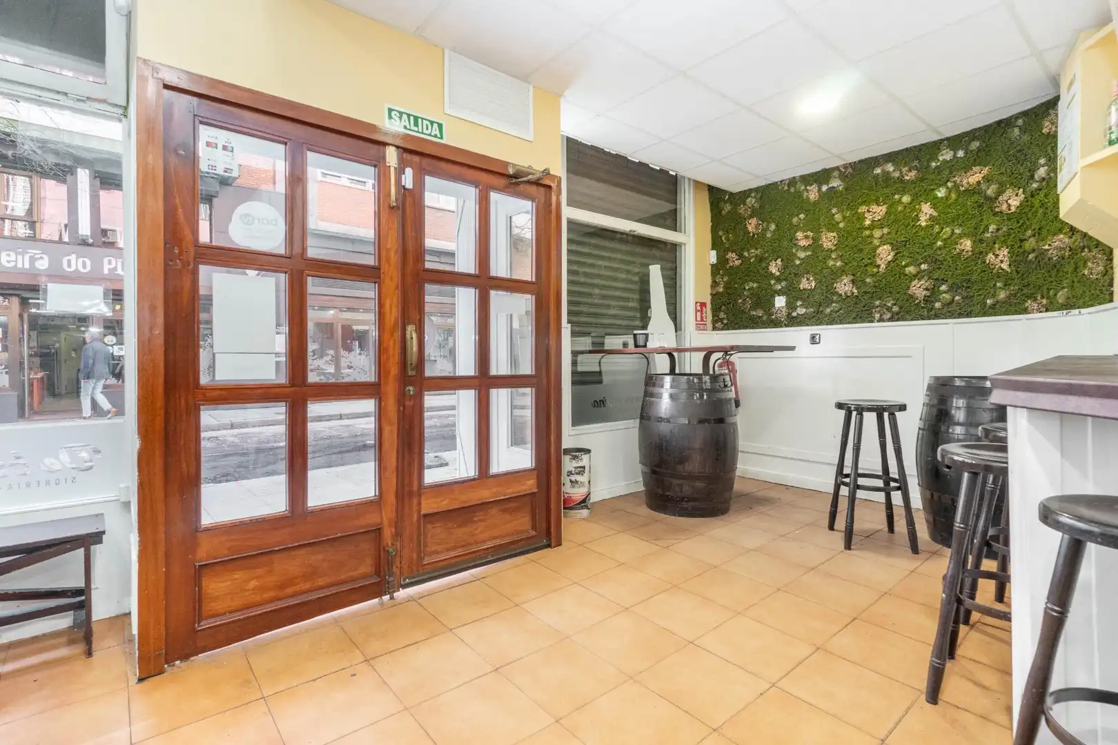 Local en venta en Gijón  con Amueblado
