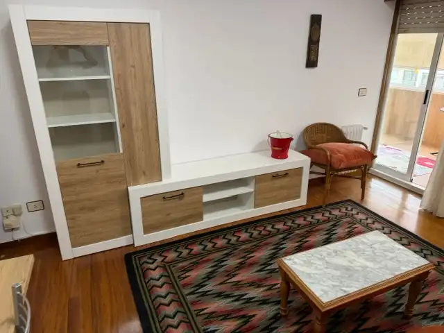 Apartamento con terraza en alquiler en Rúa do Areal 136, imagen 2