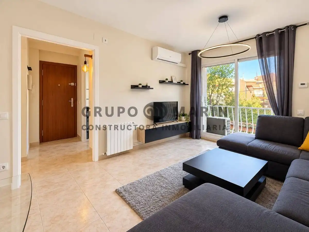 Sala de estar de Apartamento en venta en Palafolls, Barcelona