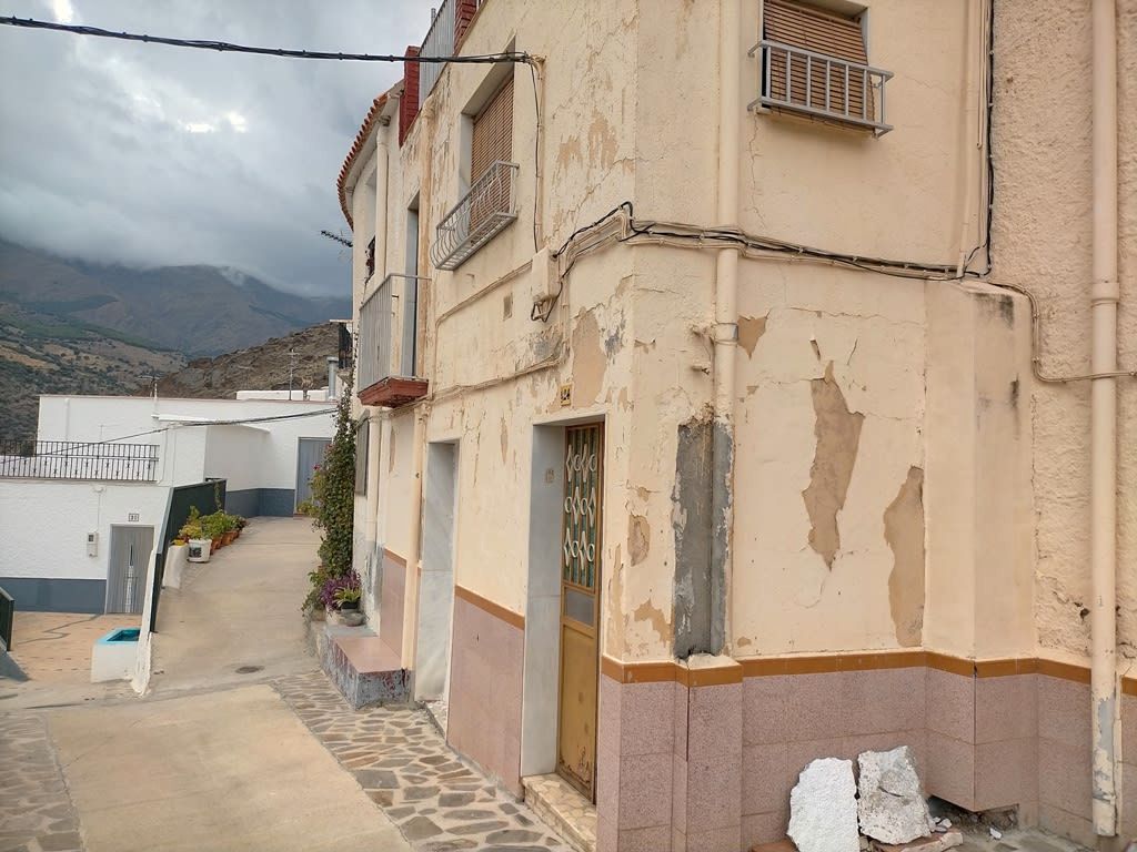 Exterior view of House or chalet for sale in Abrucena
