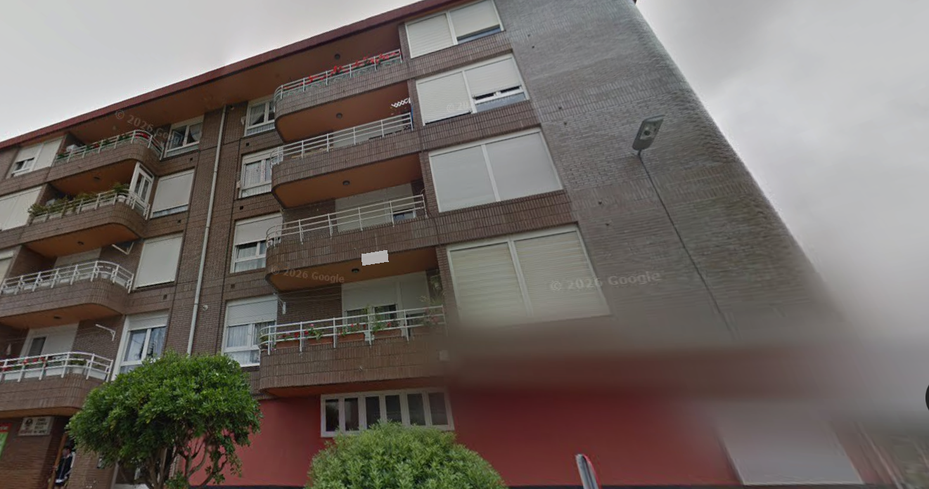 Vista exterior de Pis en venda en Torrelavega 