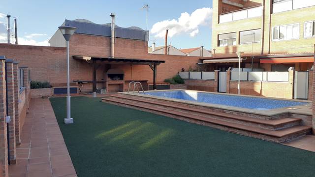 Casa adosada en Venta en Calle del Medio en San Gregorio