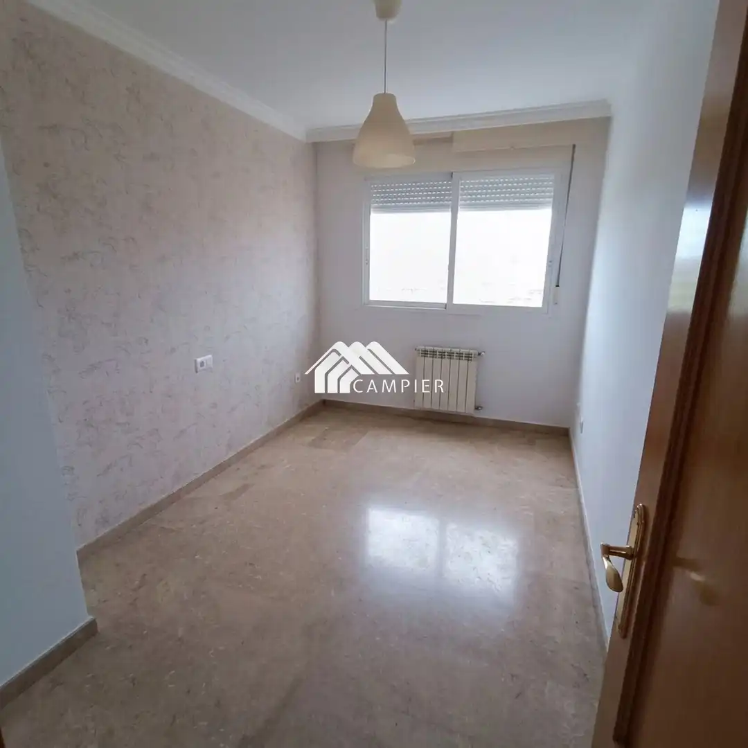 Schlafzimmer von Wohnung zum Verkauf in Albacete mit Klimaanlage, Heizung und Terrasse