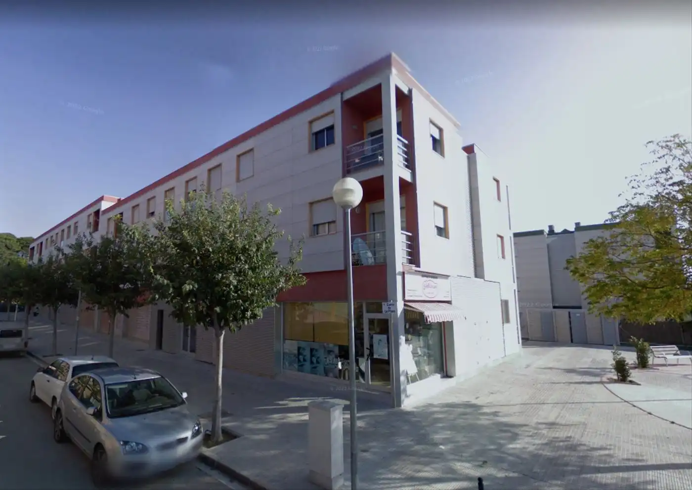 Vista exterior de Local de alquiler en La Granada