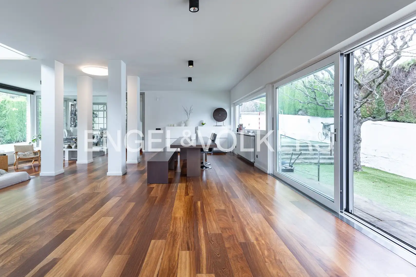 Vista exterior de Casa o chalet en venta en Canovelles con Aire acondicionado, Calefacción y Jardín privado
