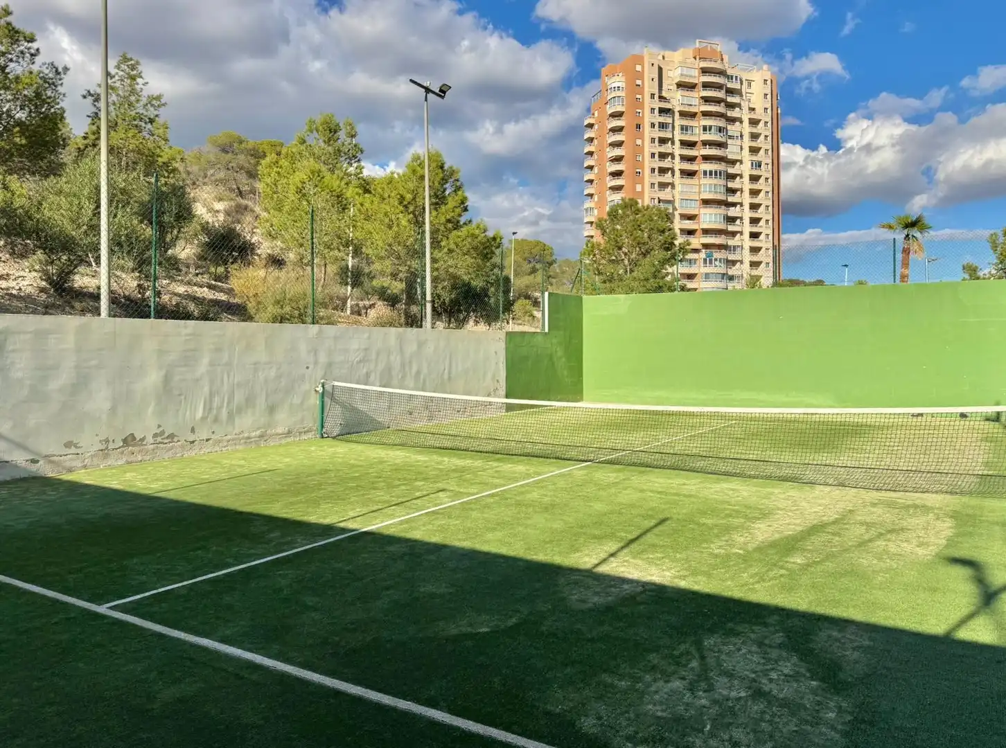 Parking of Apartments for sale in Benidorm  with Terrace, Storage room and Furnished
