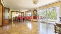 Living room of Single-family semi-detached for sale in Villaviciosa de Odón