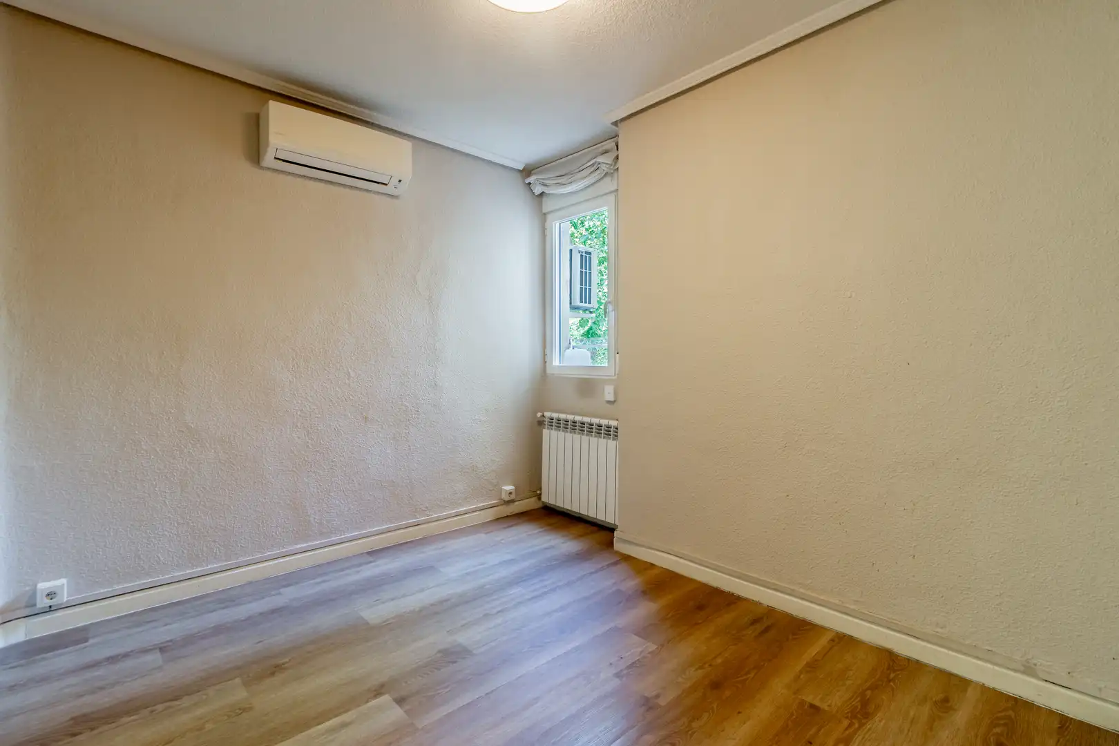 Habitación de Piso en venta en Carabanchel