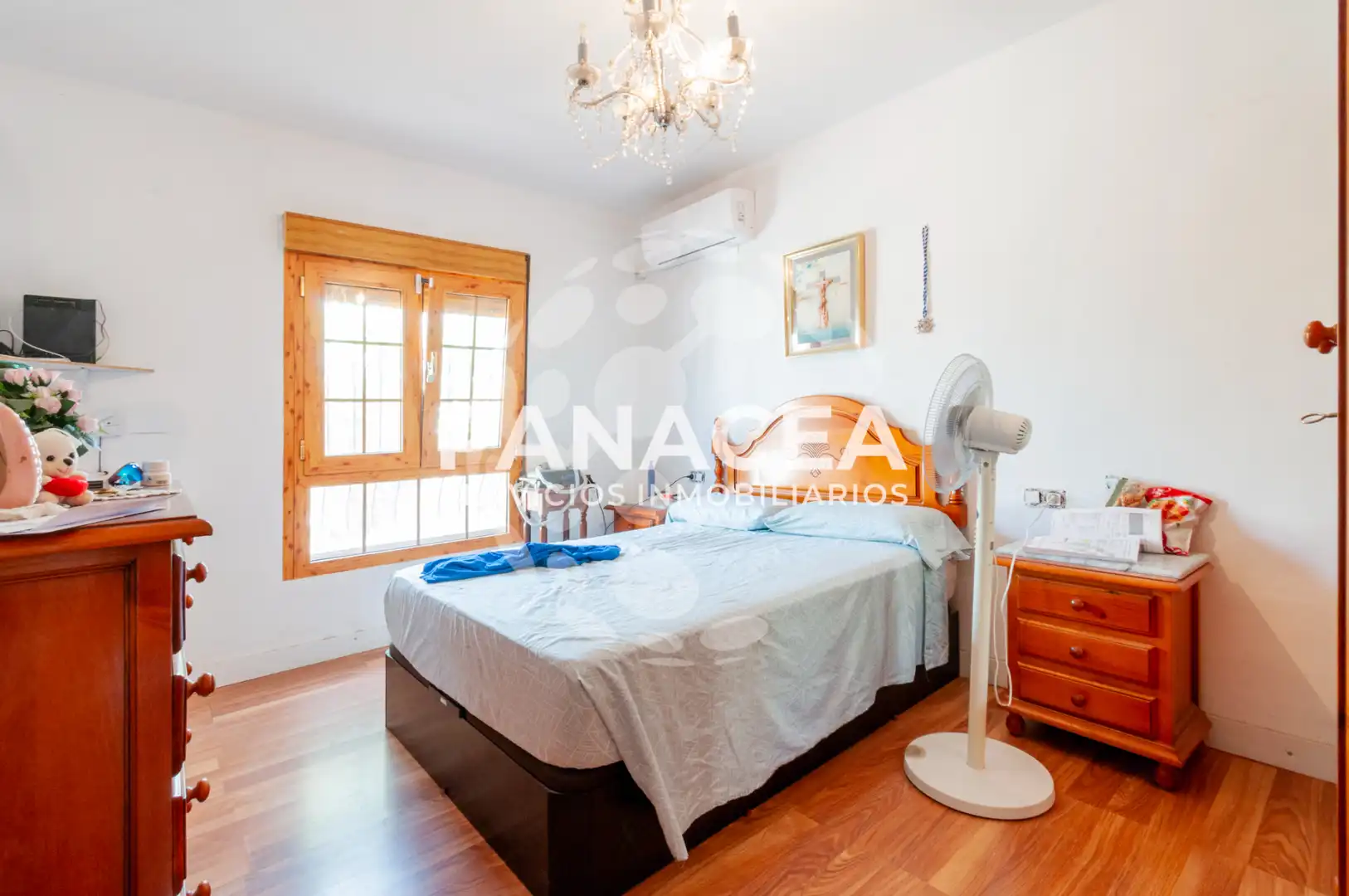 Dormitori de Casa o xalet en venda en Pechina amb Jardí privat, Piscina i Moblat