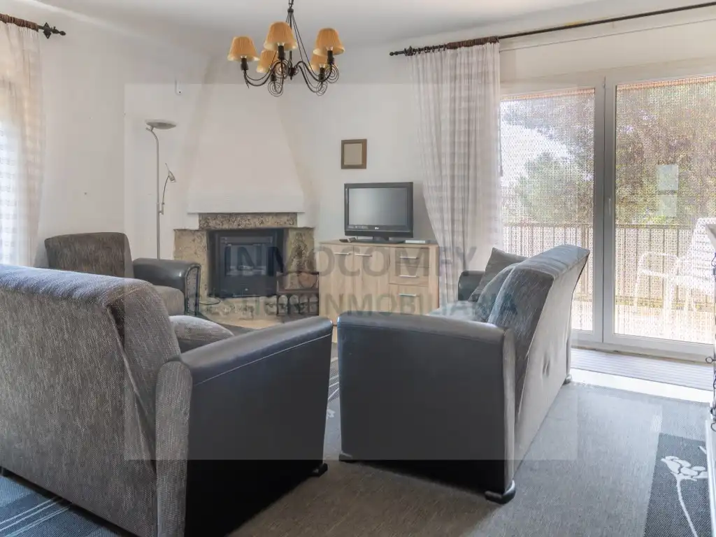 Sala d'estar de Casa o xalet en venda en L'Estartit