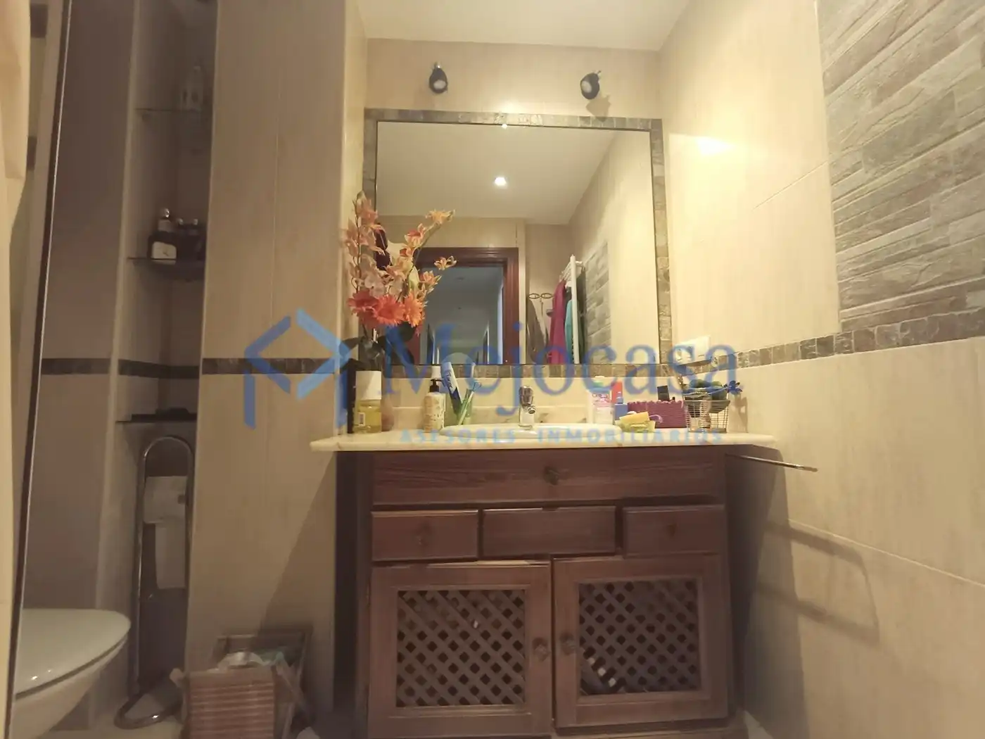 Bathroom of Flat for sale in Madrid  with Heating, Furnished and Oven