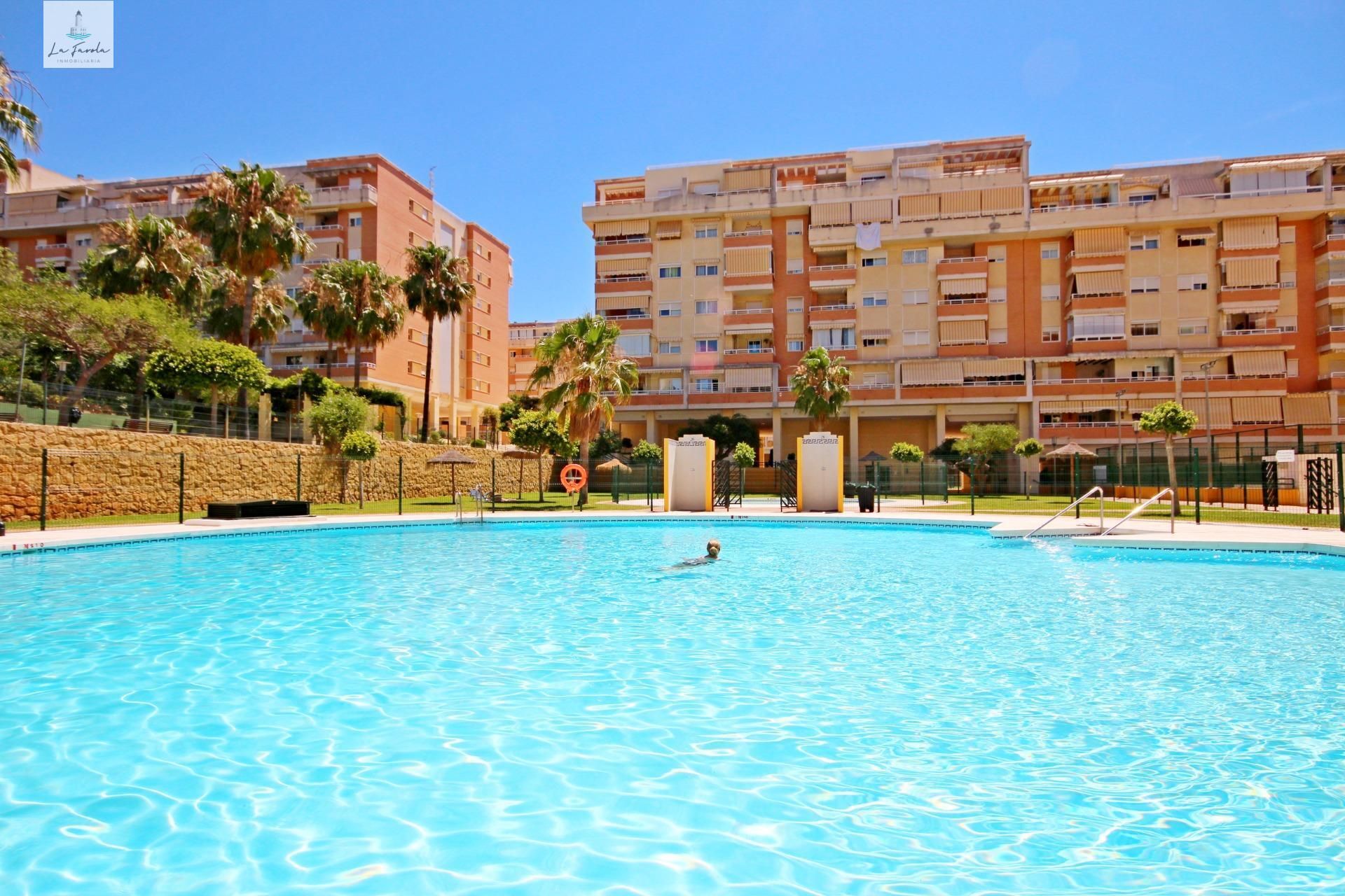 Piscina de Ático de alquiler en Málaga Capital con Aire acondicionado, Calefacción y Jardín privado