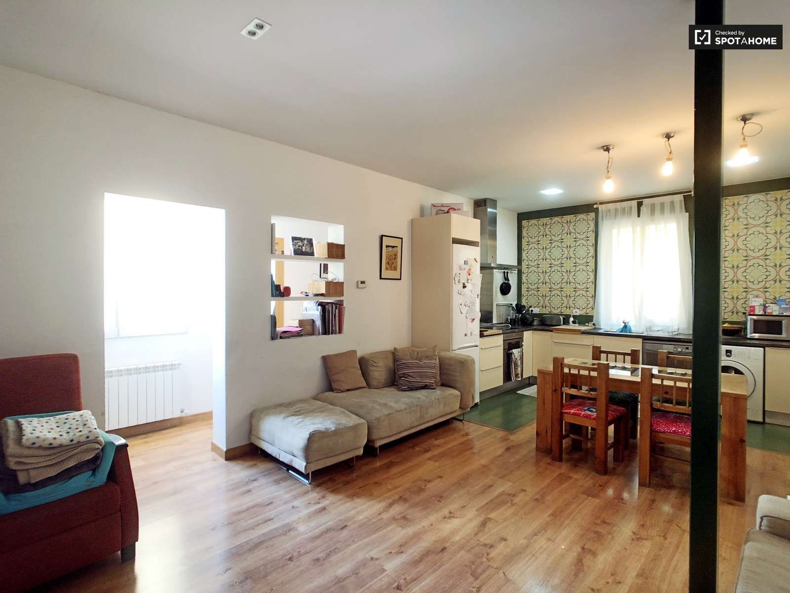 Apartamento para compartir en Castellana