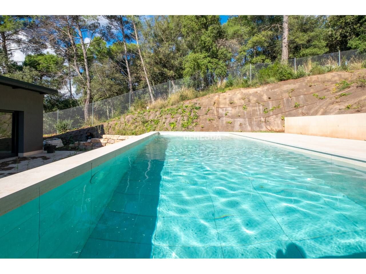 Piscina de Casa o chalet en venta en Matadepera con Calefacción, Jardín privado y Parquet