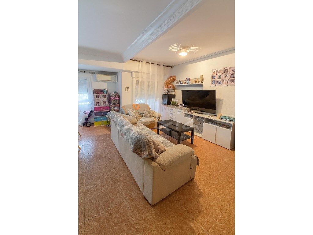 Sala d'estar de Pis en venda en Xirivella amb Balcó