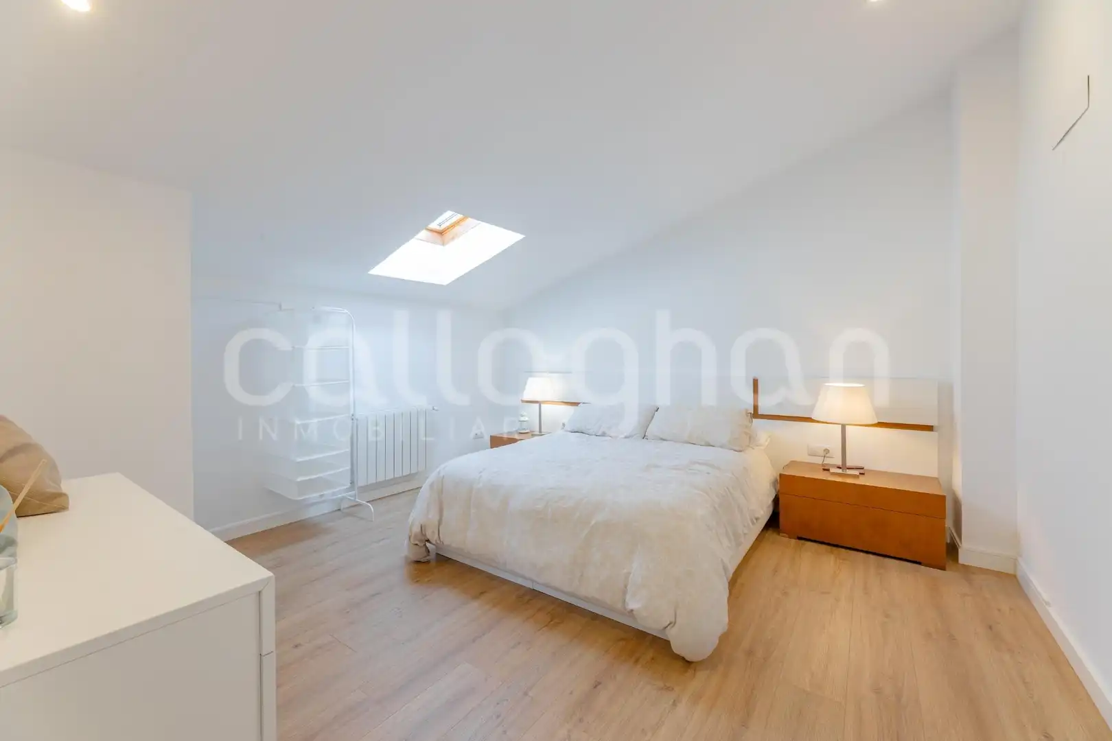 Habitación de Casa adosada en venta en Rocafort con Aire acondicionado, Calefacción y Jardín privado