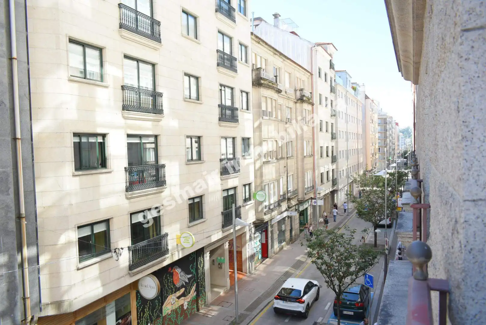 Vista exterior de Piso de alquiler en Pontevedra Capital  con Calefacción, Parquet y Trastero