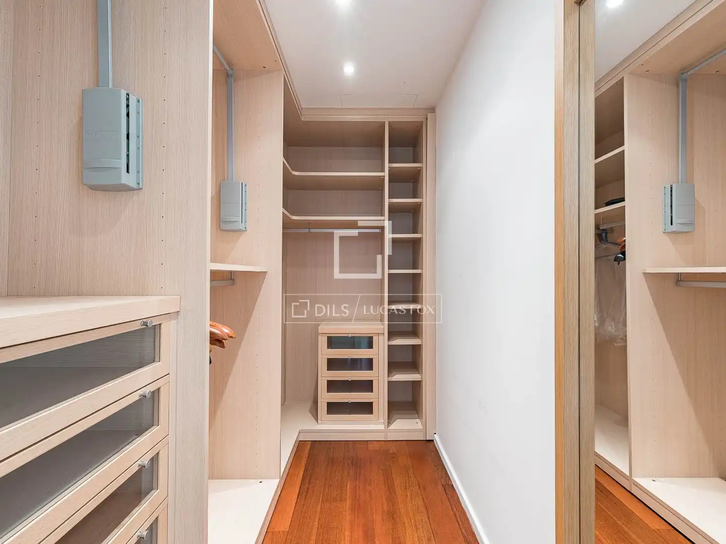 Dormitori de Casa o xalet en venda en Barcelona amb Aire condicionat, Calefacció i Terrassa