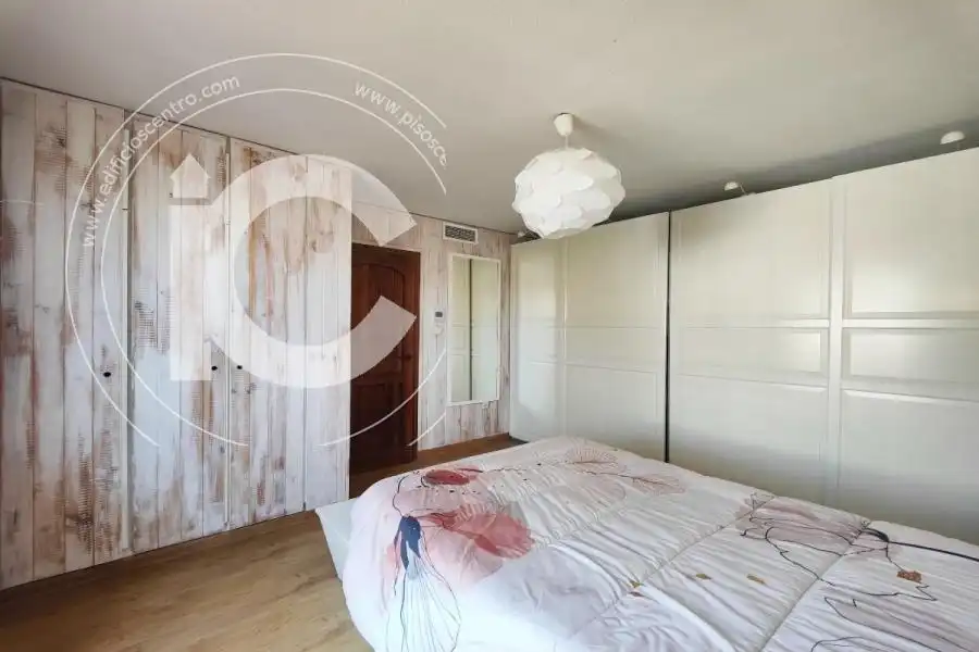 Habitación de Casa o chalet de alquiler en Huétor Vega con Aire acondicionado y Jardín privado
