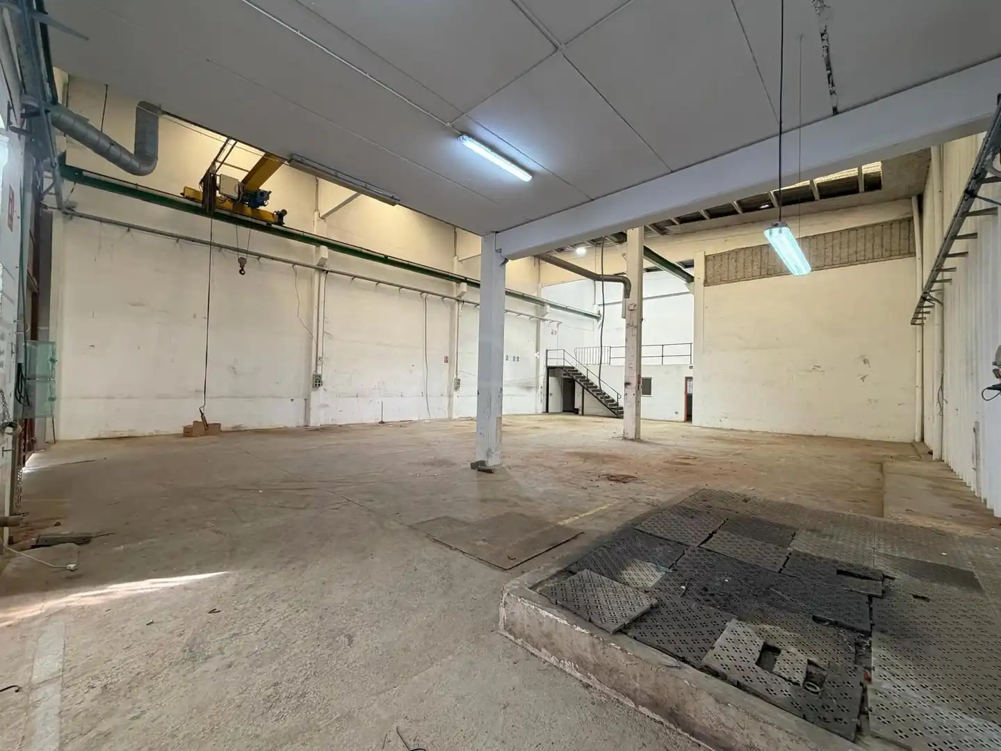 Industrial buildings for rent in Cheste