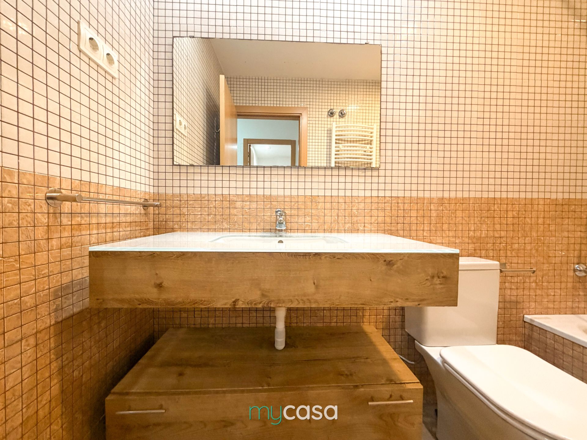 Bany de Loft en venda en Badalona amb Aire condicionat, Calefacció i Traster