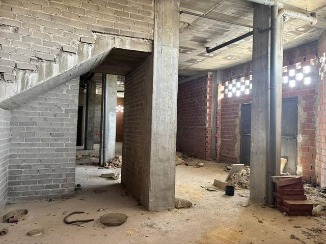 Local comercial en Alquiler en L'Eixereta