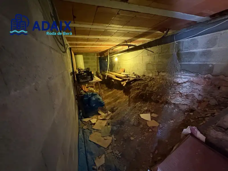 Casa adosada en venda a Roda de Berà