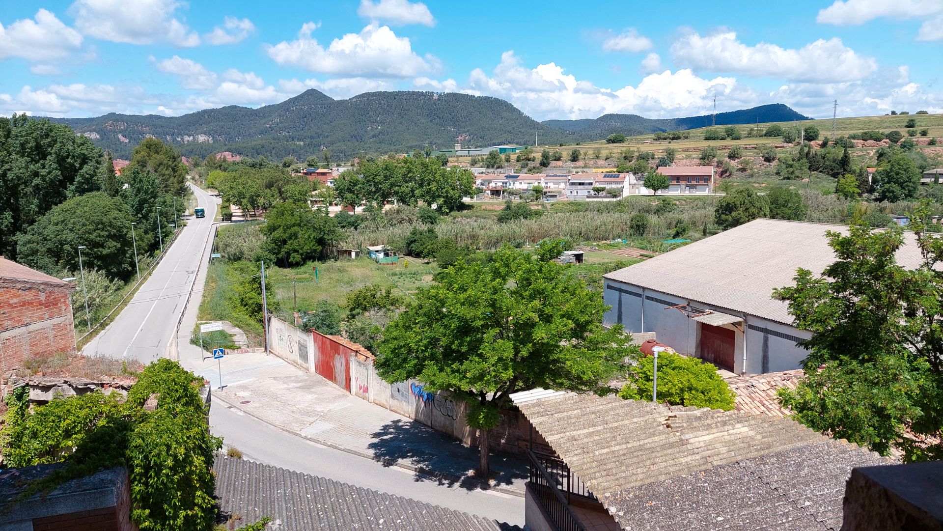 Vista exterior de Pis en venda en Artés amb Calefacció, Terrassa i Moblat