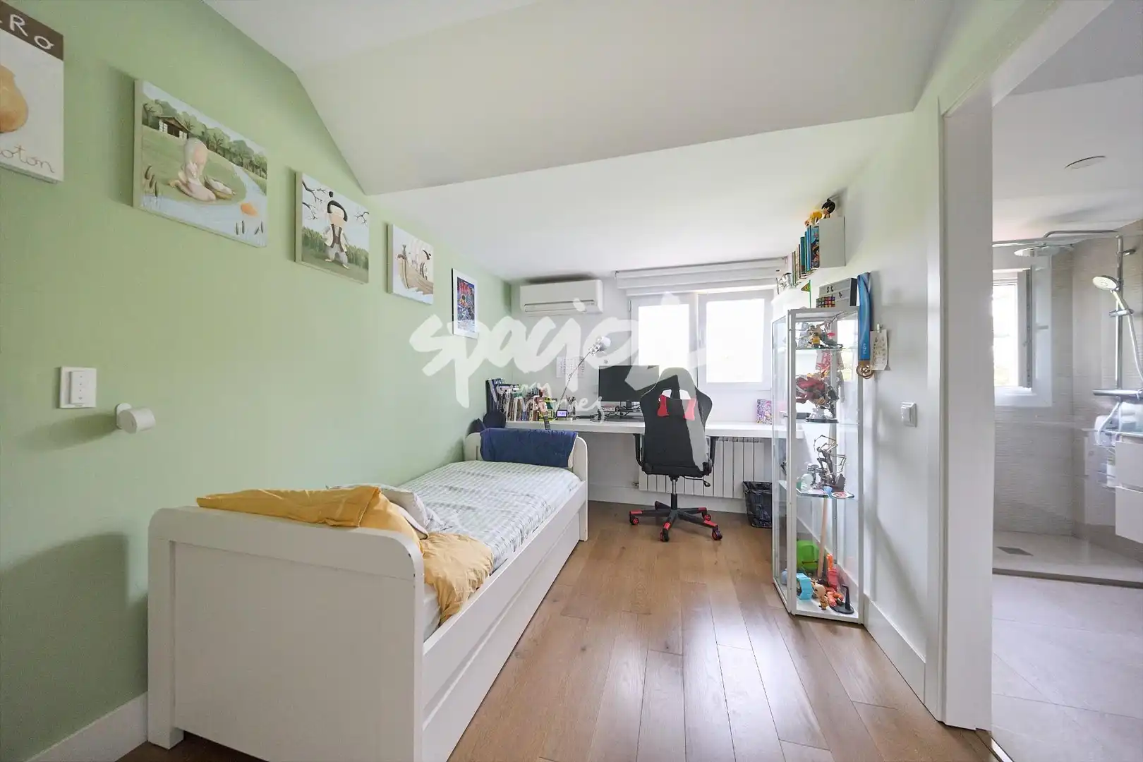 Habitación de Casa o chalet de alquiler en Boadilla del Monte con Aire acondicionado, Calefacción y Jardín privado