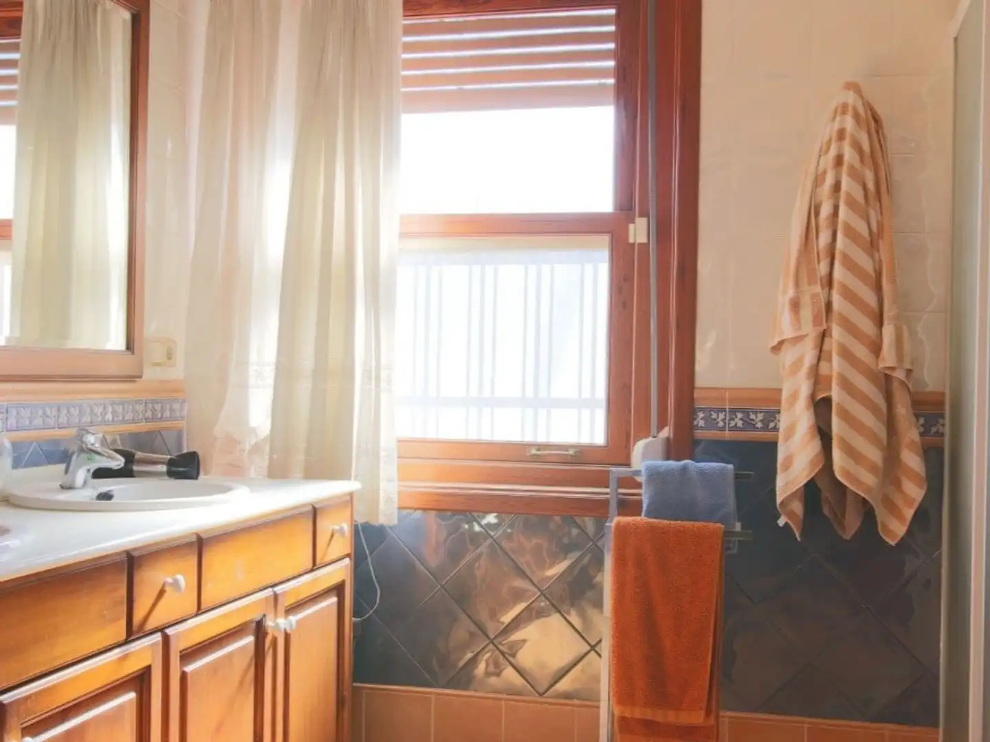 Badezimmer von Country house zum Verkauf in Alboraya mit Privatgarten, Terrasse und Abstellraum