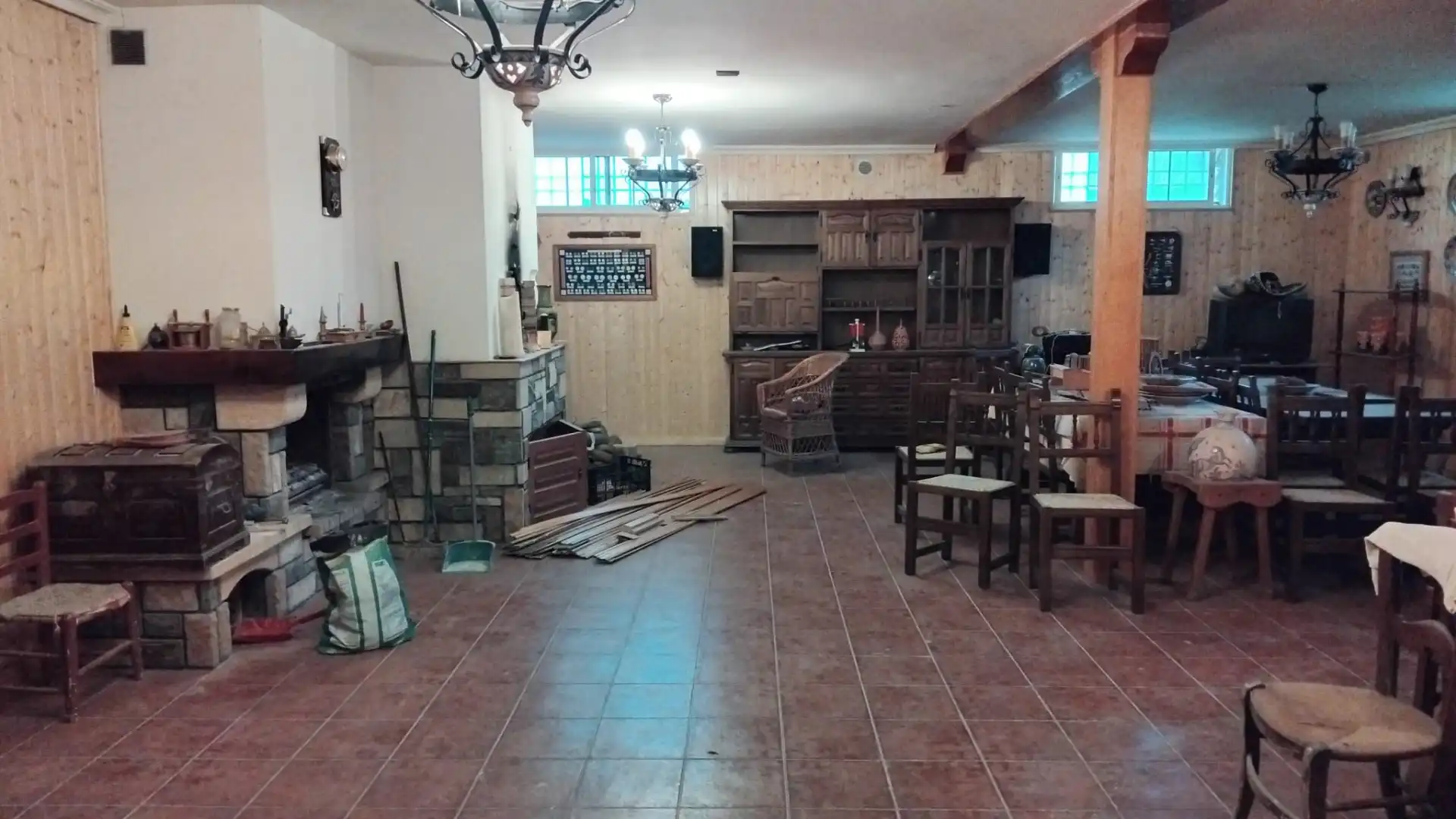 Houses for sale in Buendía  with Air Conditioner, Heating and Private garden