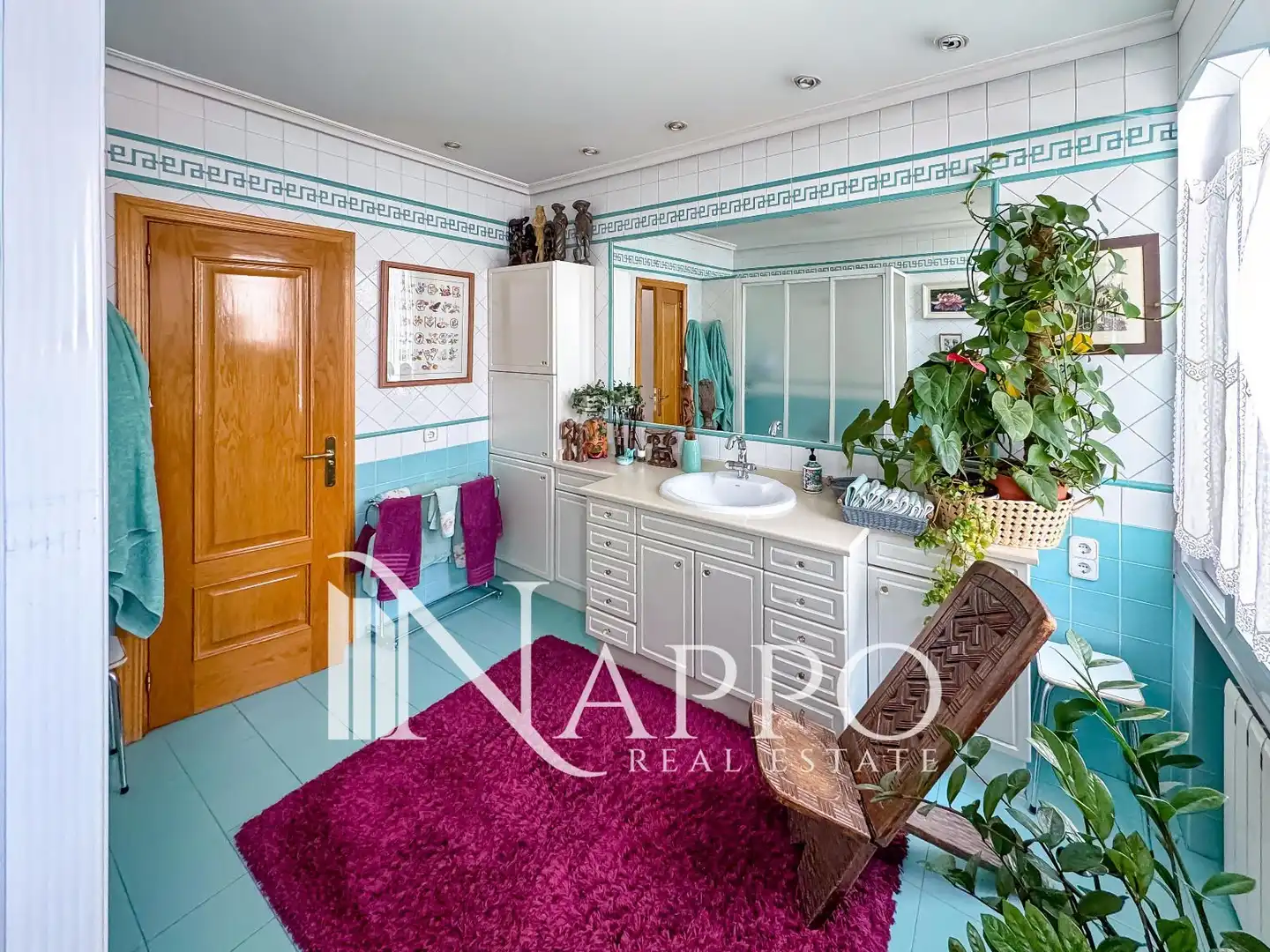 Bathroom of Attic for sale in Madrid  with Air Conditioner, Heating and Parquet flooring