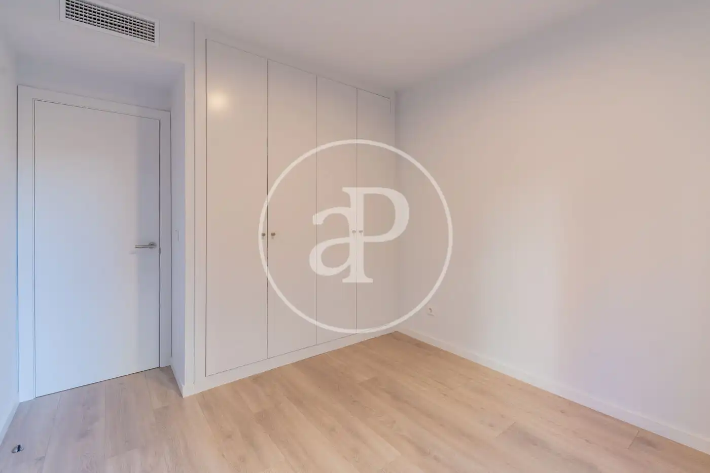 Piso de alquiler en Pje. de Bisbal, Fuente del Berro