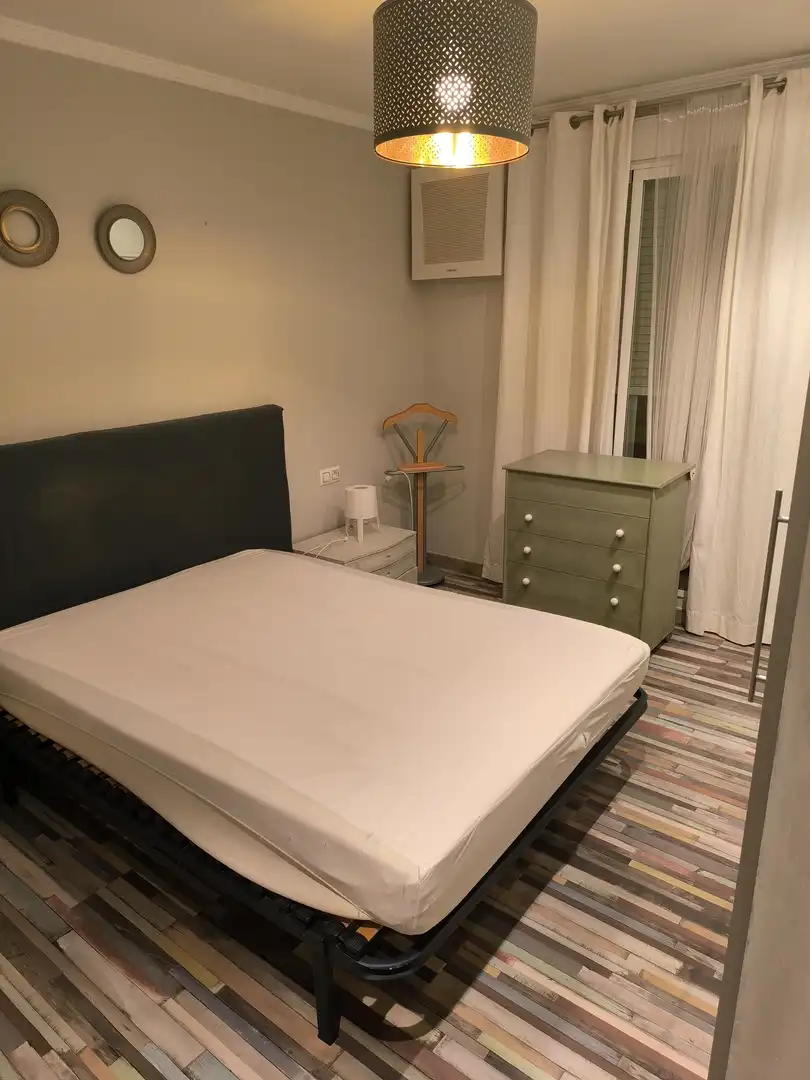 Schlafzimmer von Wohnung zur Miete in Vila-real mit Klimaanlage, Parkett und Terrasse