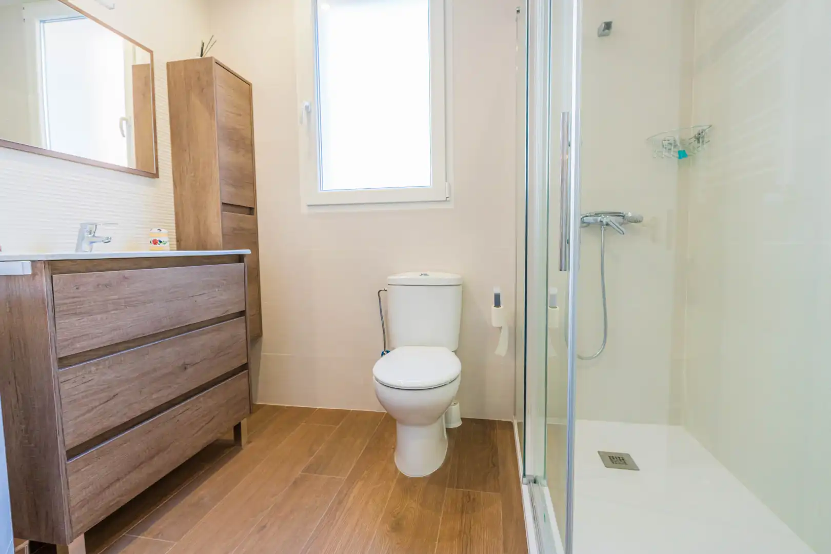 Baño de Piso en venta en Santander con Calefacción, Parquet y Terraza