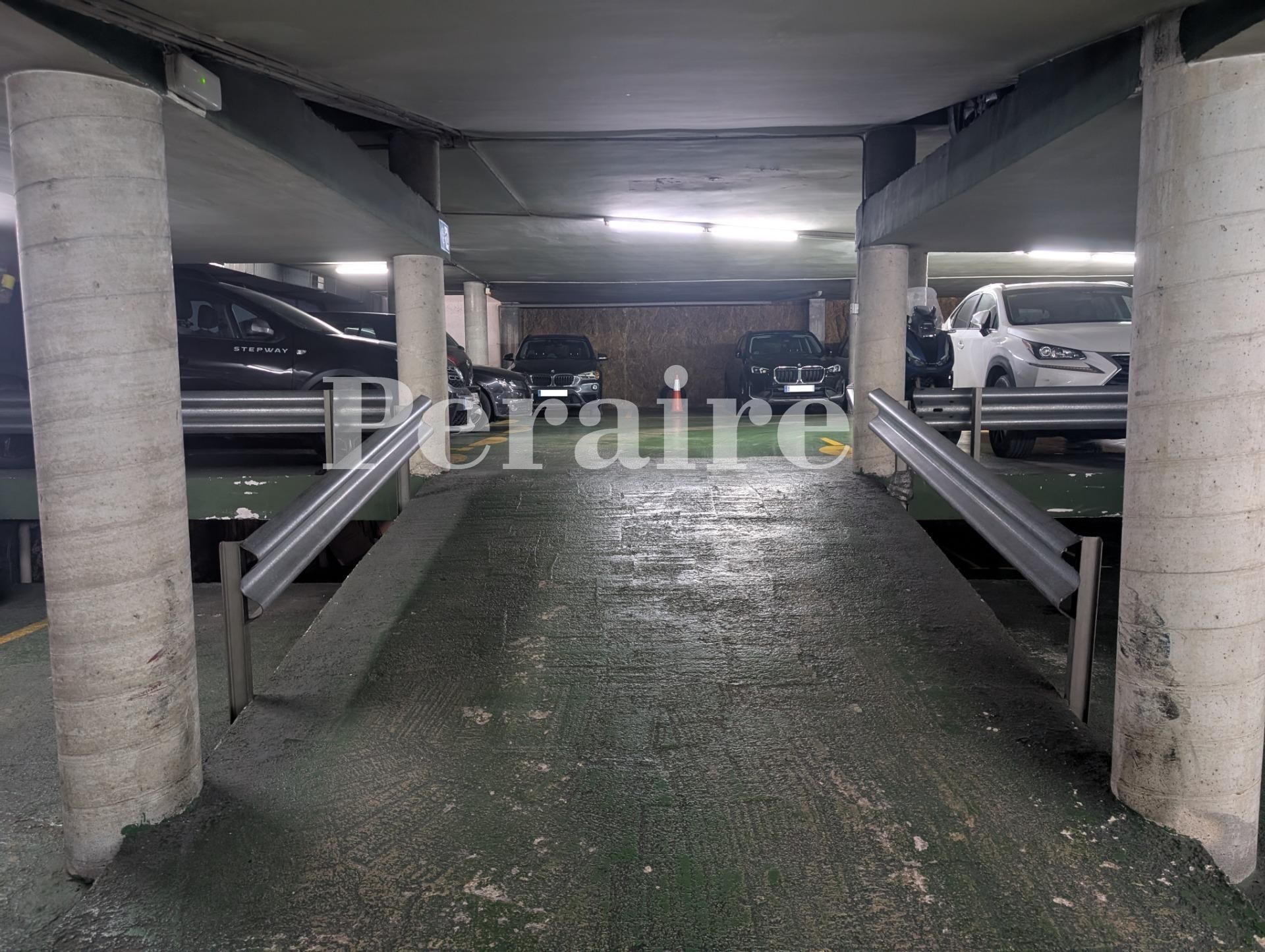 Aparcament de Garatge en venda en  Barcelona Capital