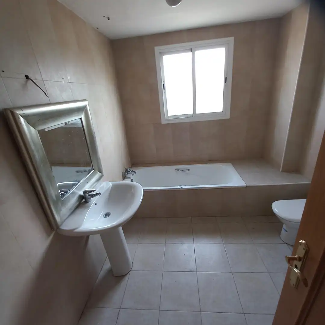 Bany de Casa o xalet en venda en La Granada