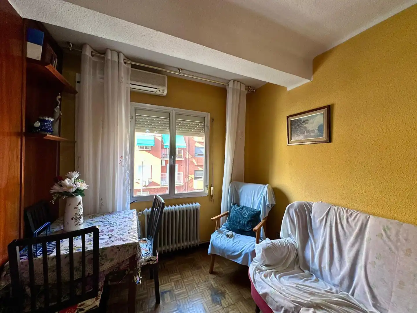 Sala de estar de Piso en venta en Madrid con Calefacción, Parquet y Terraza