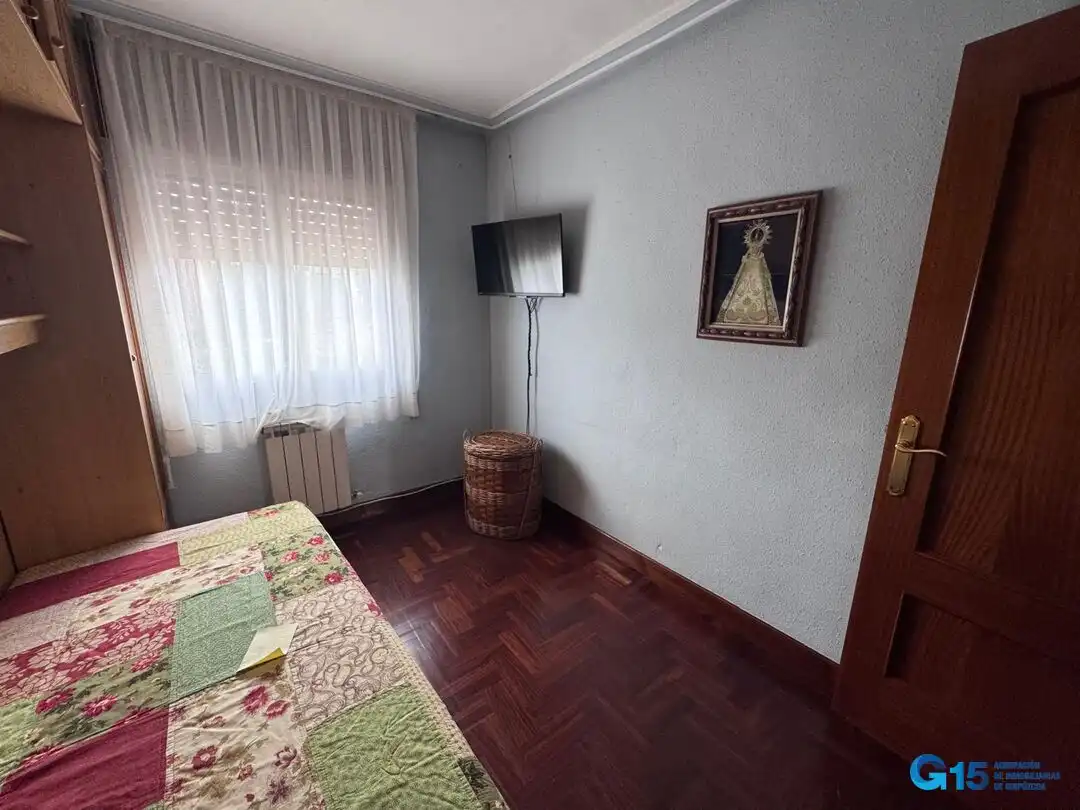 Bedroom of Flat for sale in Errenteria  with Heating, Terrace and Furnished