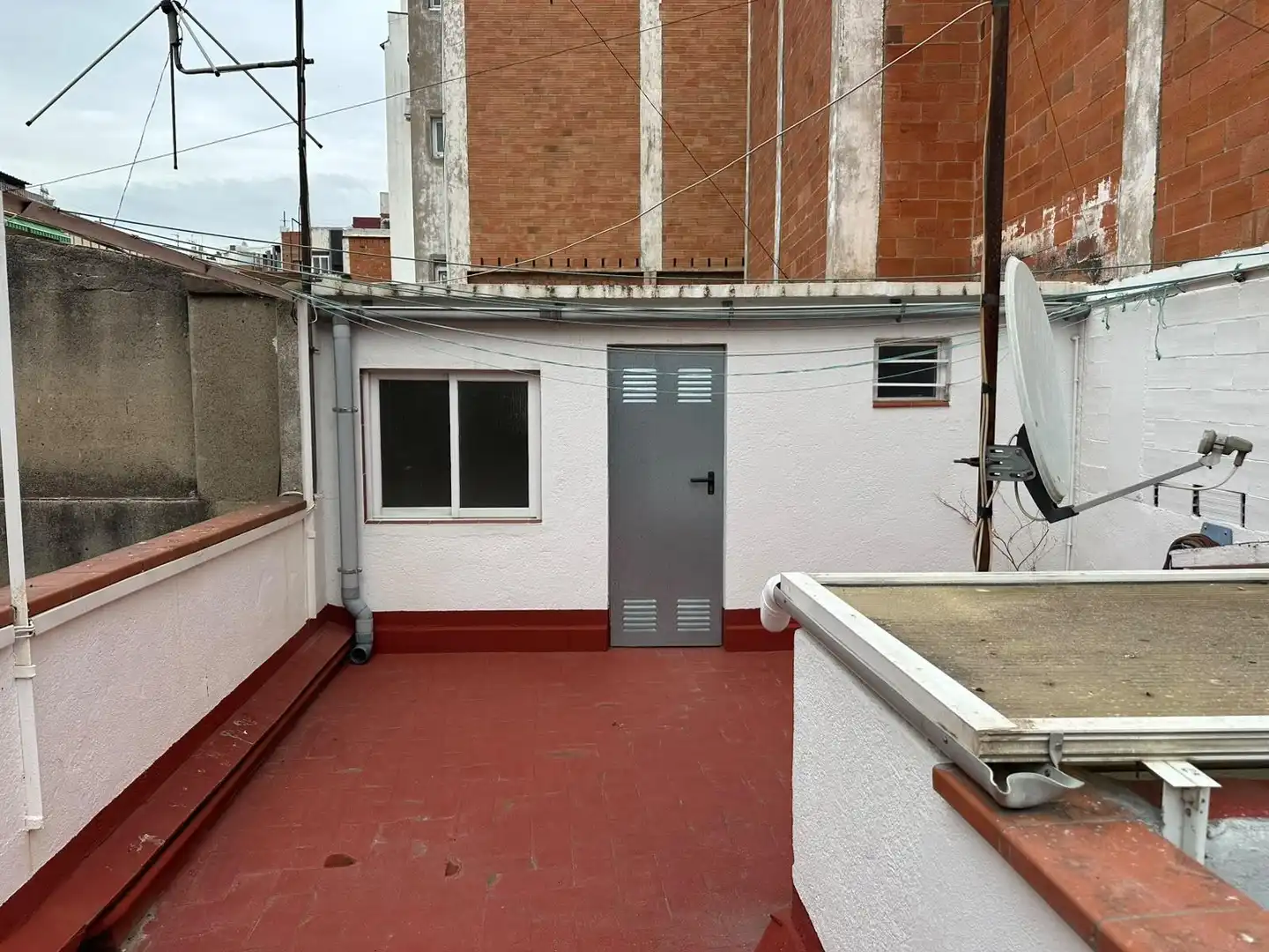 Terrassa de Apartament en venda en Barcelona amb Parquet, Traster i Moblat